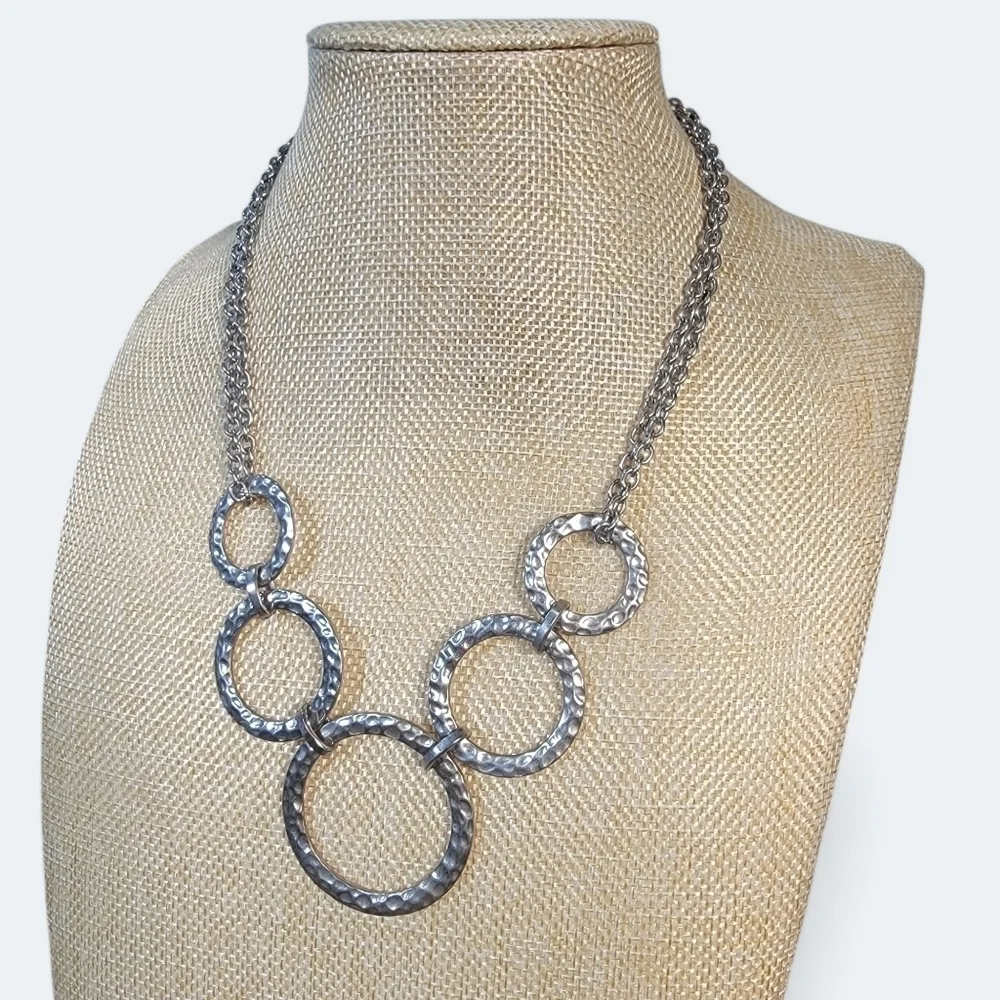 Hammered Metal Rings Silver Tone Statement Necklace Double chain